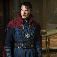 Doctor Strange interpretato da Benedict Cumberbatch