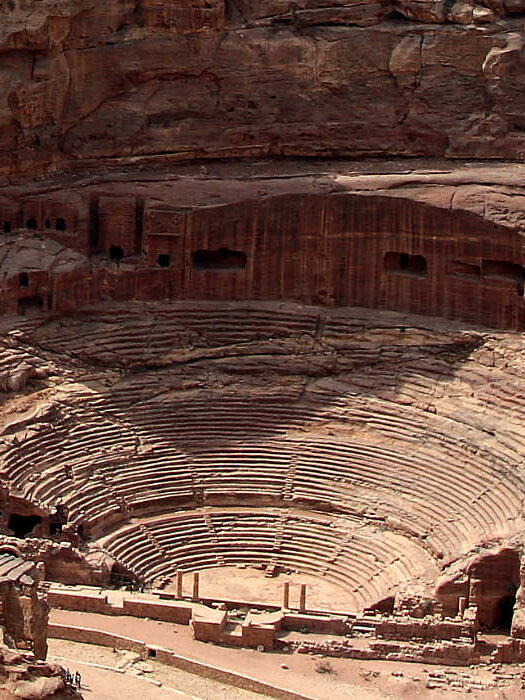 Teatro a Petra scavato nella roccia, Giordania